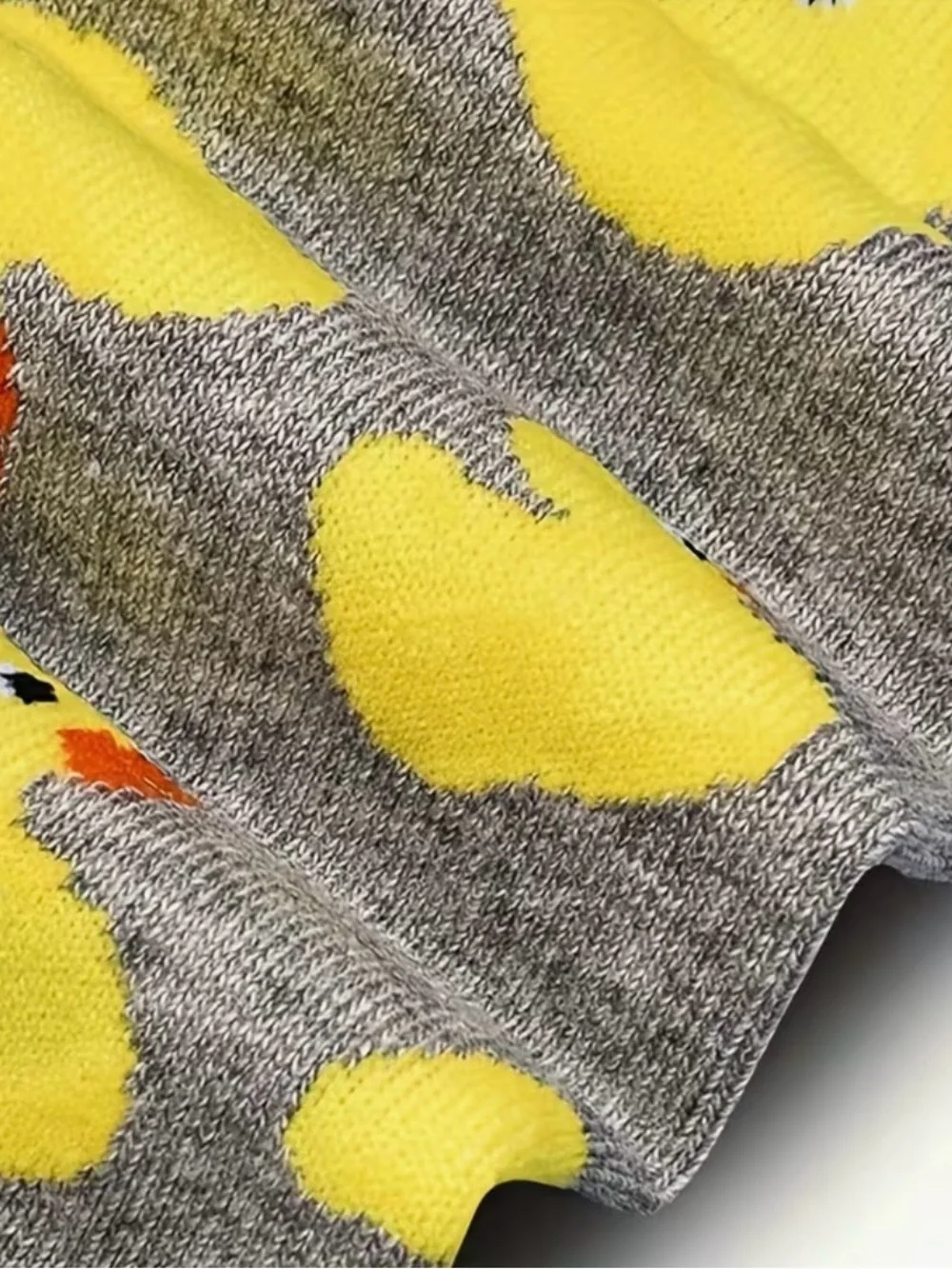 🧦 Funny Yellow Rubber Duck Crew Socks Unisex Gray Novelty Socks-NEW